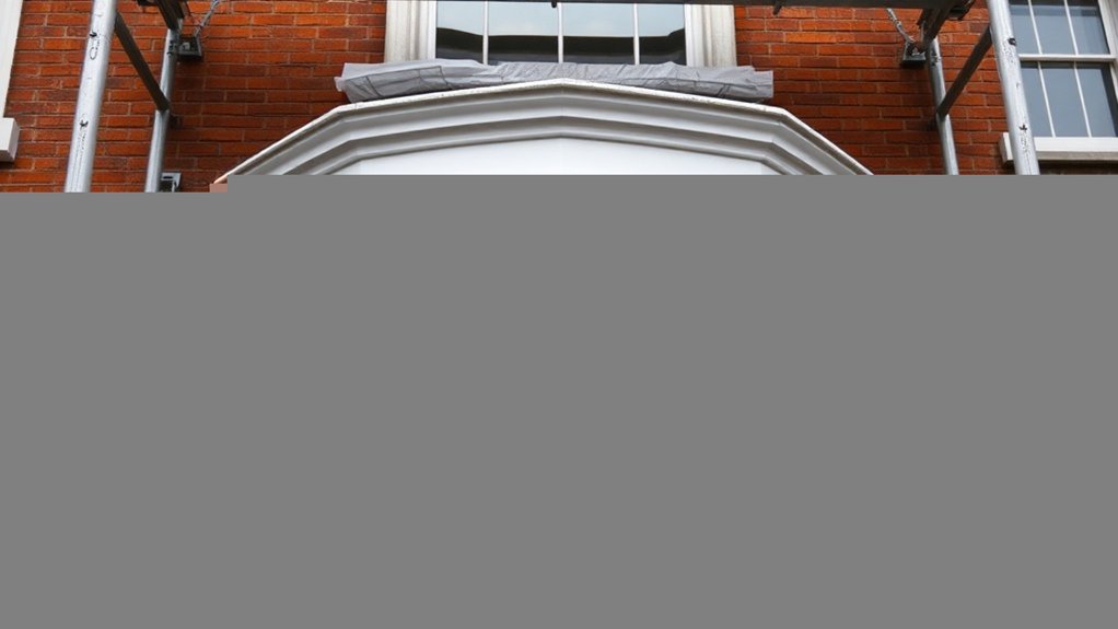 Bay Windows Pimlico